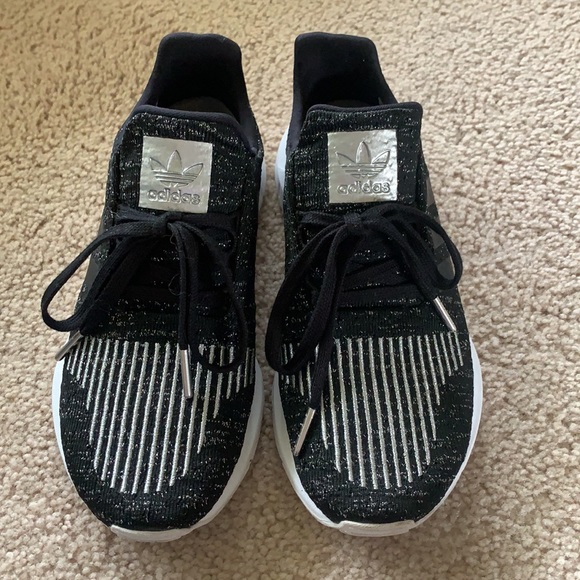 Adidas Athletic Running Shoes size 6 - Picture 2 of 11